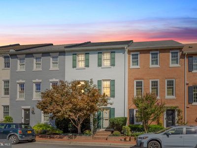 107 Pommander Walk