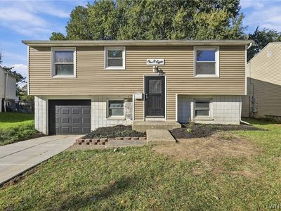 108 W Toulon Dr