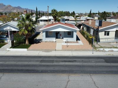 3911 Montana Ave