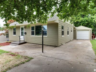 302 W Wynnwood Dr