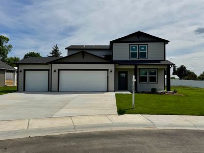 Property at 704 E 4th St, Deer Park, WA