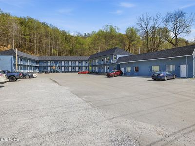 281 John McGhee Blvd