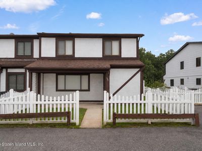 120 Parkview Loop