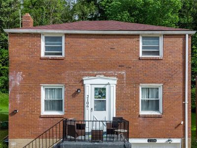 2106 Lindsay Rd