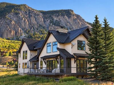 375 Skyland Drive
