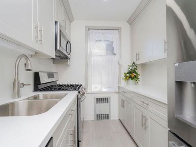 2650 E 13th St APT 4C