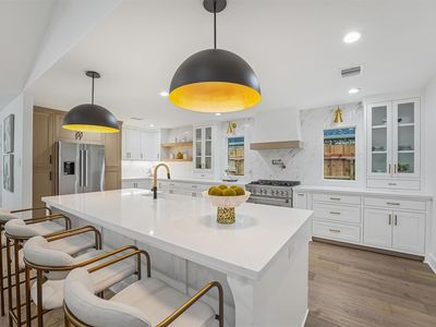 10018 Briar Forest Dr