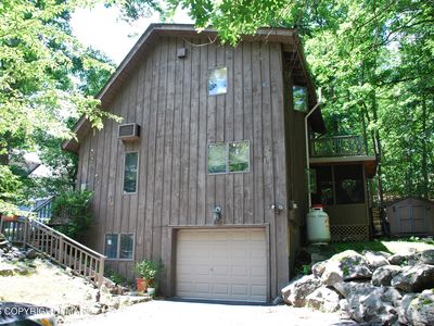 Property at 424 Saunders Dr, Bushkill, PA