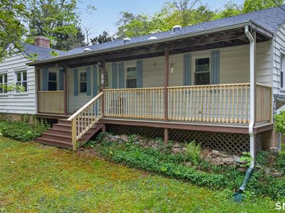 Property at 39 Fernwood Lane, Cheshire, CT