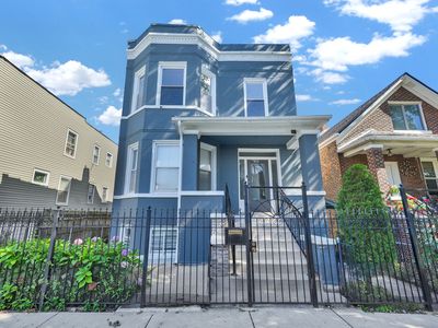 3849 S Albany Ave