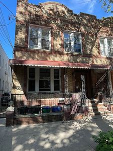 584 Bradford St