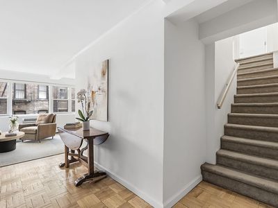 315 E 69th St APT 4B