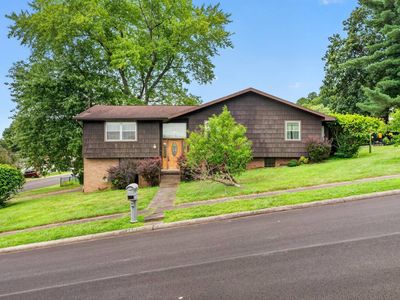 Property at 2605 Capital Dr, Parkersburg, WV