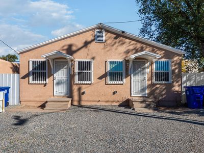 425 Fitzgerald Rd NW