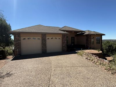 601 E Hunter Dr