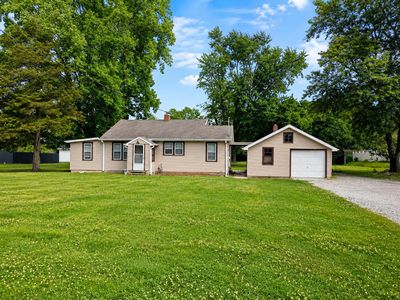 1840 N Us Highway 35