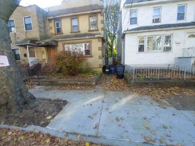 Property at 8530 101st St, Richmond Hill, NY