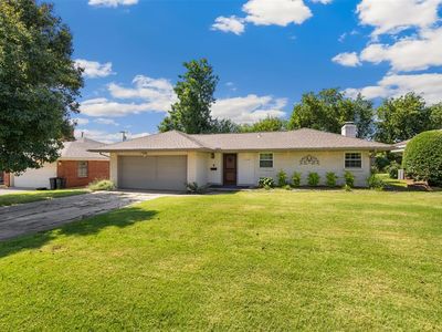 Property at 1114 W Wilshire Blvd, Nichols Hills, OK