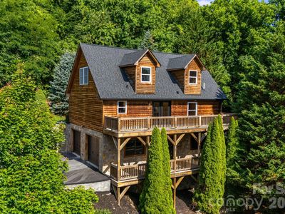 88 Mayflower Ct