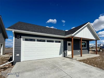 864 Accolade Loop