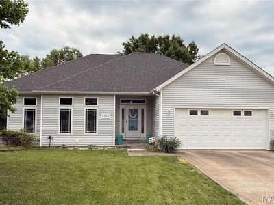 2751 Ridgeway Dr