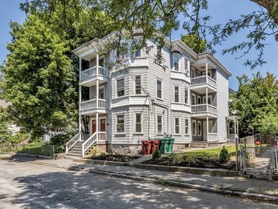 31-33 Bourne St