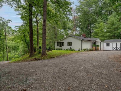 136 Wolftown Hood Rd