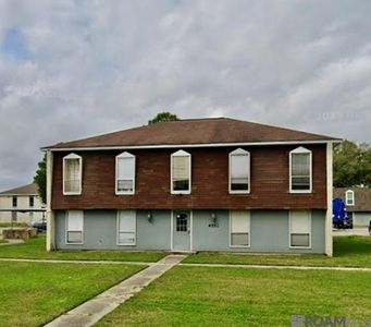 4552 Earl Gros Ave