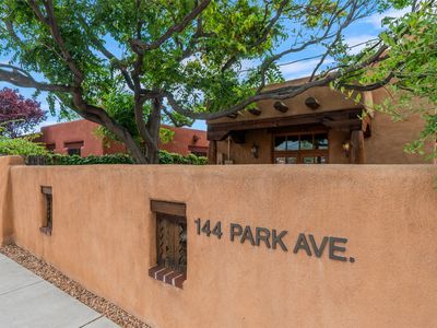 144 Park Ave