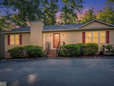 209 Edgehill Dr