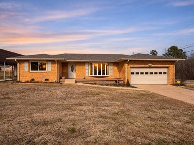 16 Japonica St