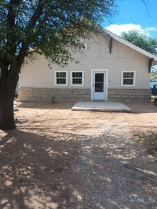 945 Elm St