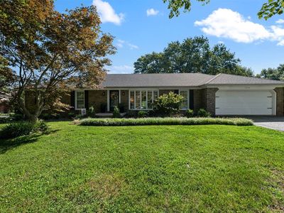 3338 Lake Shore Dr