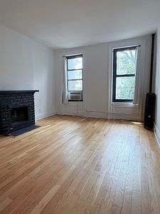 84 Horatio St APT 4B