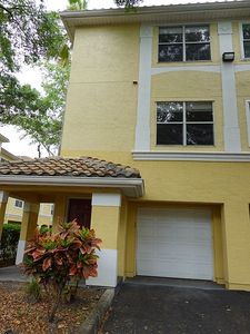 1521 Legacy Club Dr