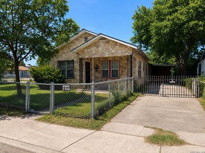 3007 W GERALD AVE