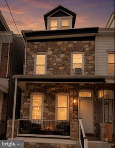 57 Garfield Ave