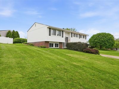235 Princeton Dr