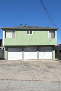 885 Laurel Ave