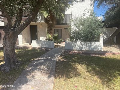 2122 E MARGARITA Drive