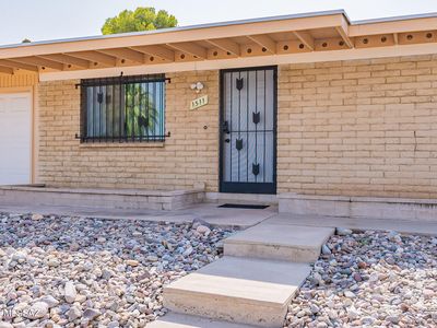 1511 S Sleepy Hollow Pl