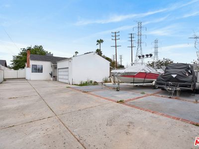 6427 Klump Ave