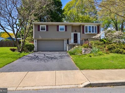 Property at 34 S Oak St, Lititz, PA
