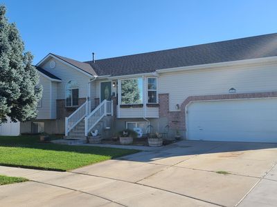 1053 S Killarney Dr