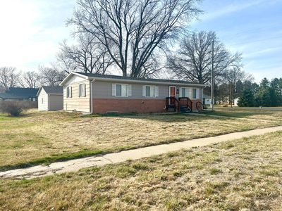 9104 Logan Ave