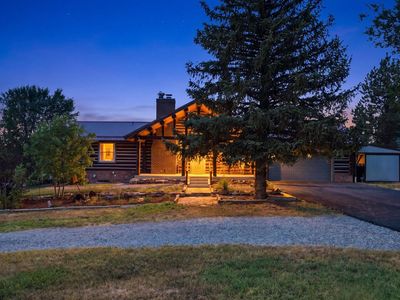 2809 Lake Hollow Rd