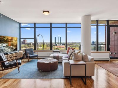 215 10th Ave S Unit 708