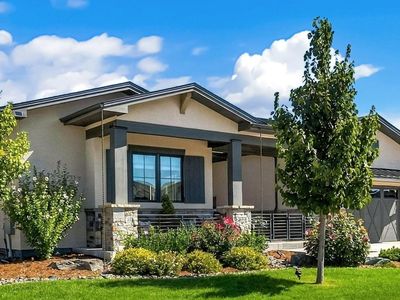 4453 Grand Park Dr