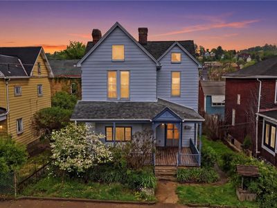 153 Comrie Ave