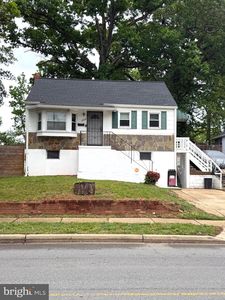 6008 Seat Pleasant Dr